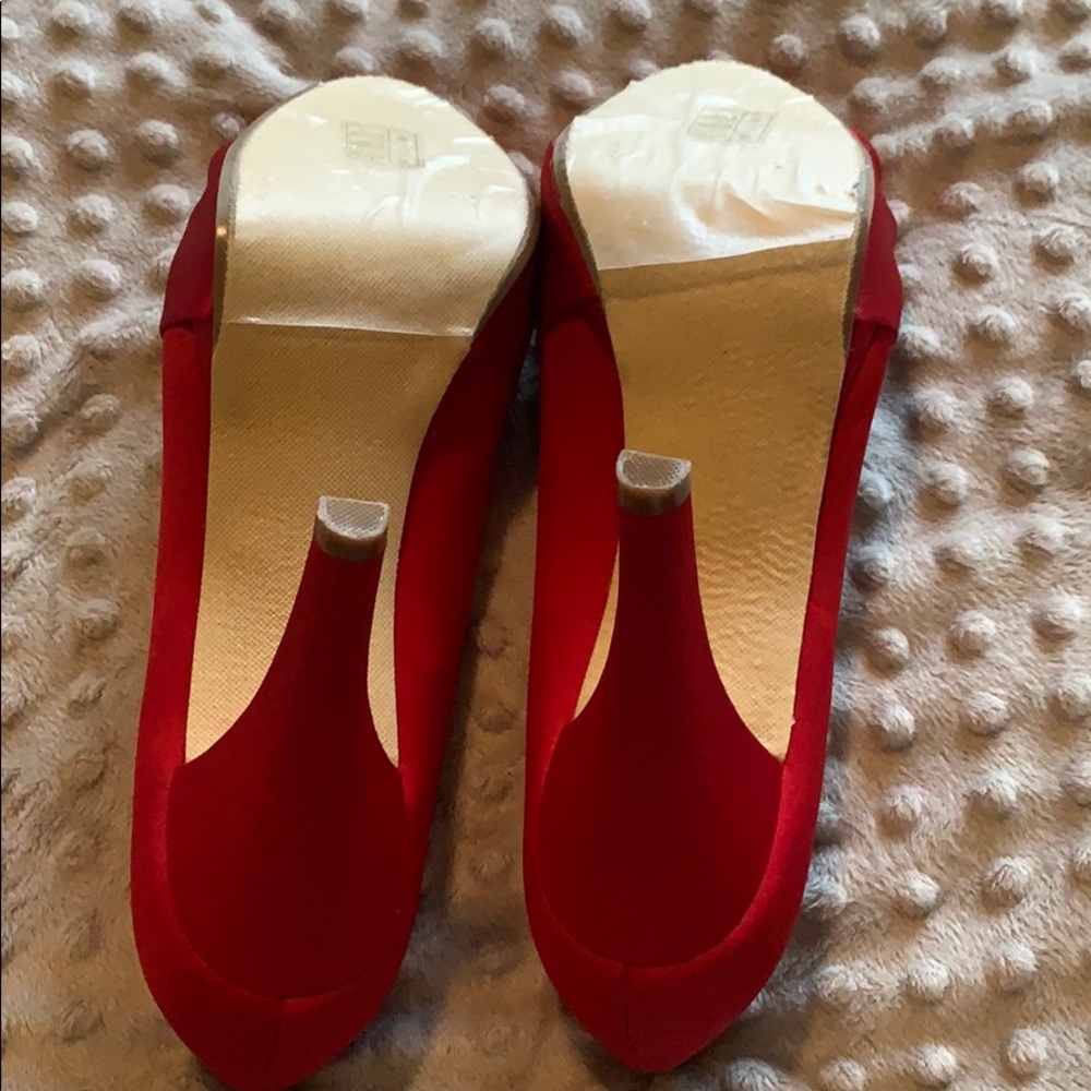 Red Open-Toe Pumps - Picture 4 of 4